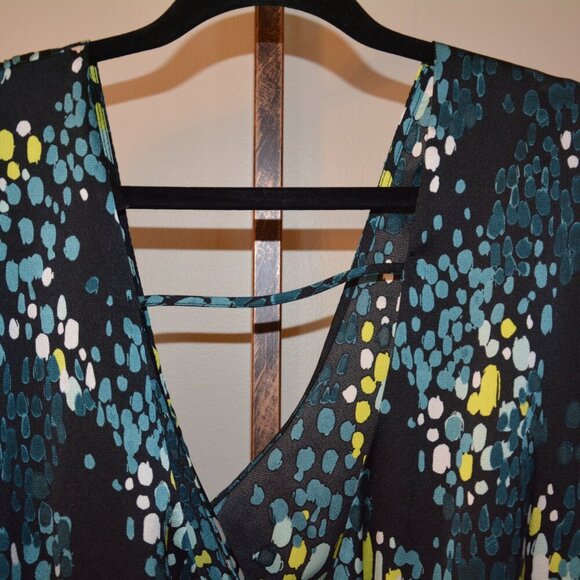 NWT Torrid Satin Surplice Tie Cut Out Back Long Sleeve Blouse Size 4X - Picture 13 of 14